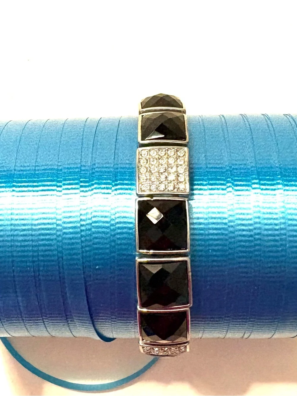 Fashion Jewelry materials alternating